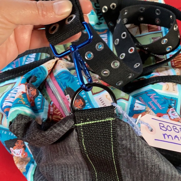 New Disney Hand Crafted BOBBI MAC Duffle - Picture 3 of 5